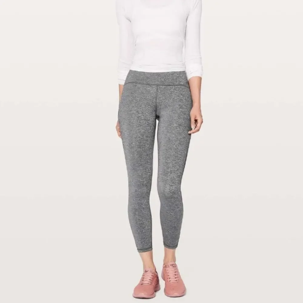 Lululemon Heathered Black Train Times 7/8 25
